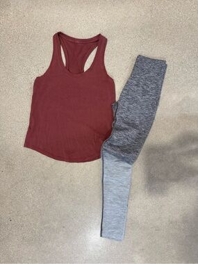 lululemon athletica 2/4 Bundle